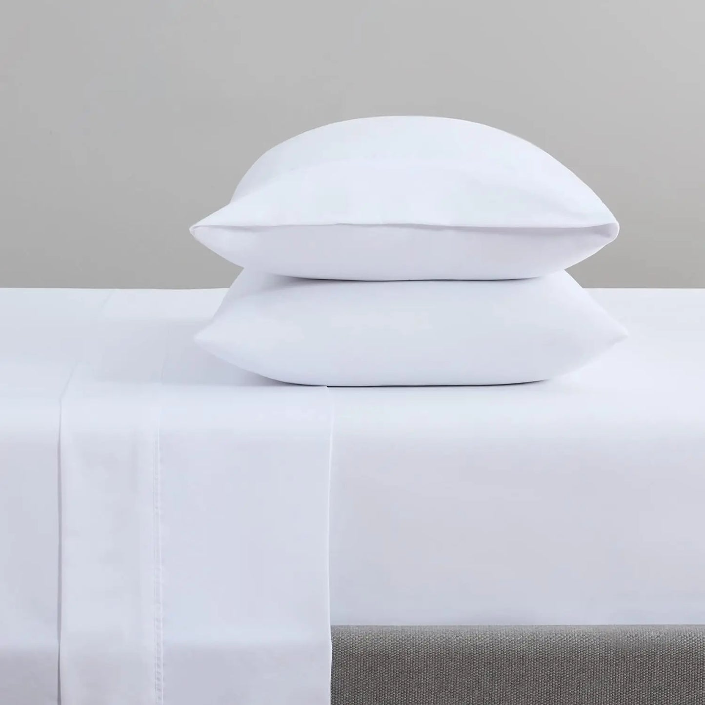 Arkwright Bulk Queen Fitted Bed Sheets - Case of 24 - Soft Cotton Blend 200 Thread Count Bottom Sheet only with Deep Pocket, Bed