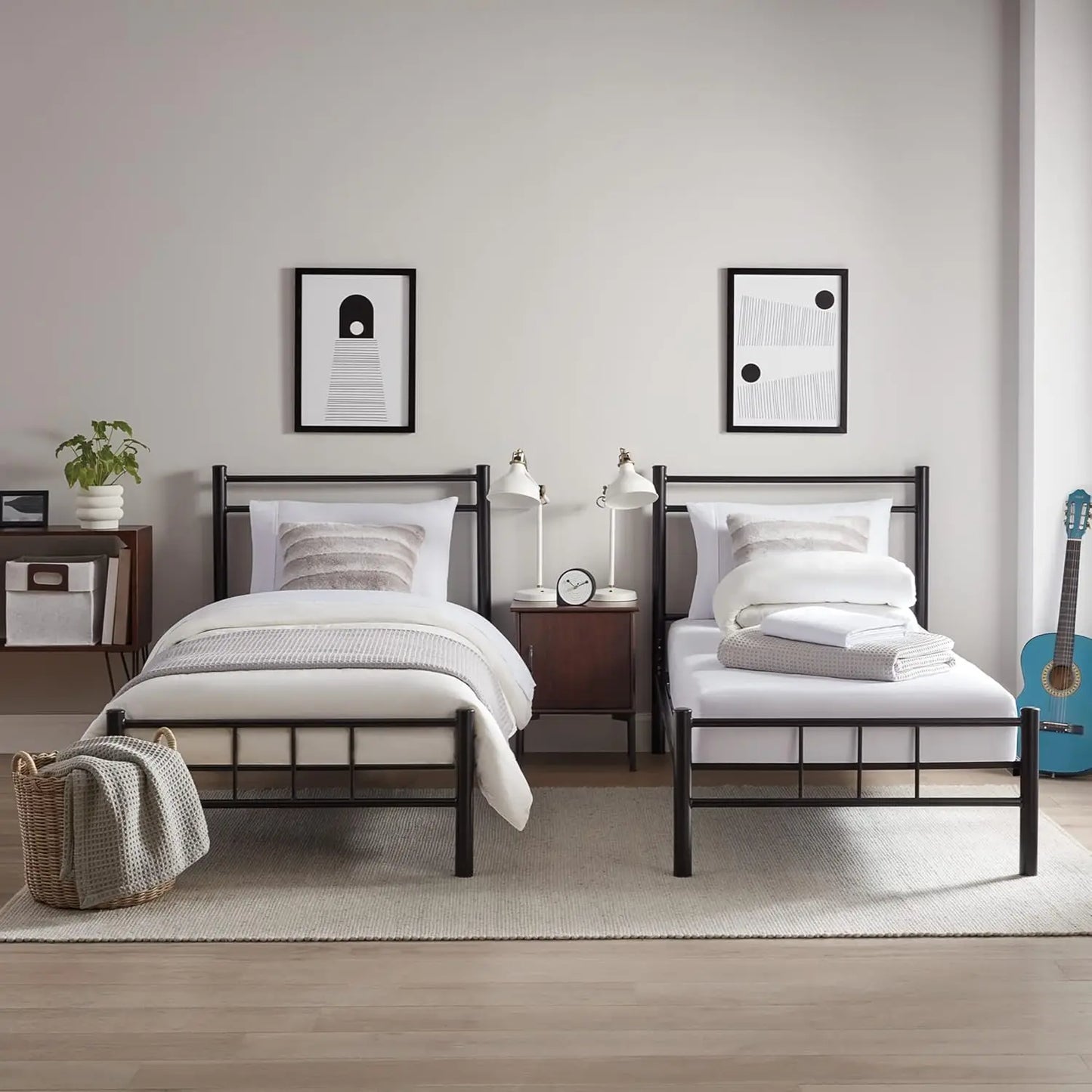 Arkwright Bulk Queen Fitted Bed Sheets - Case of 24 - Soft Cotton Blend 200 Thread Count Bottom Sheet only with Deep Pocket, Bed